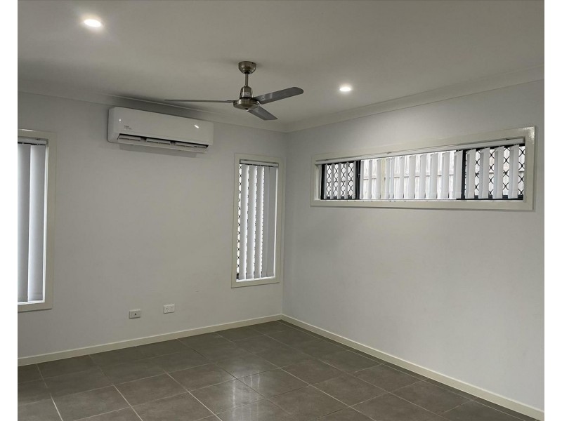 11 Bellarine Circuit, Coomera QLD 4209