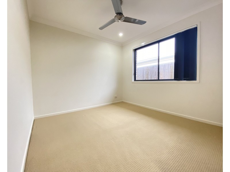 9 Woodrose Circuit, Pimpama QLD 4209