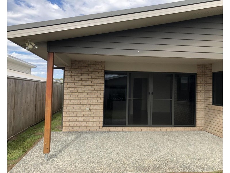 9 Woodrose Circuit, Pimpama QLD 4209