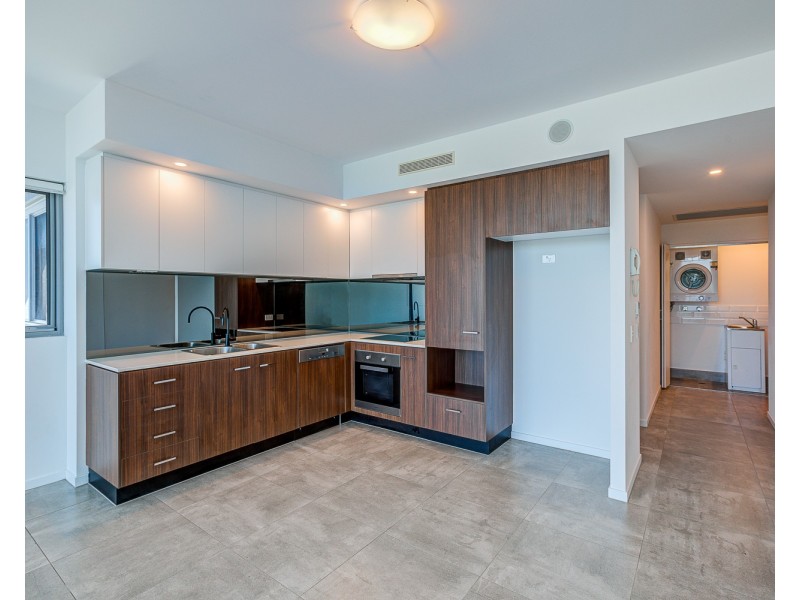 2713/397 Christine Avenue, Varsity Lakes QLD 4227