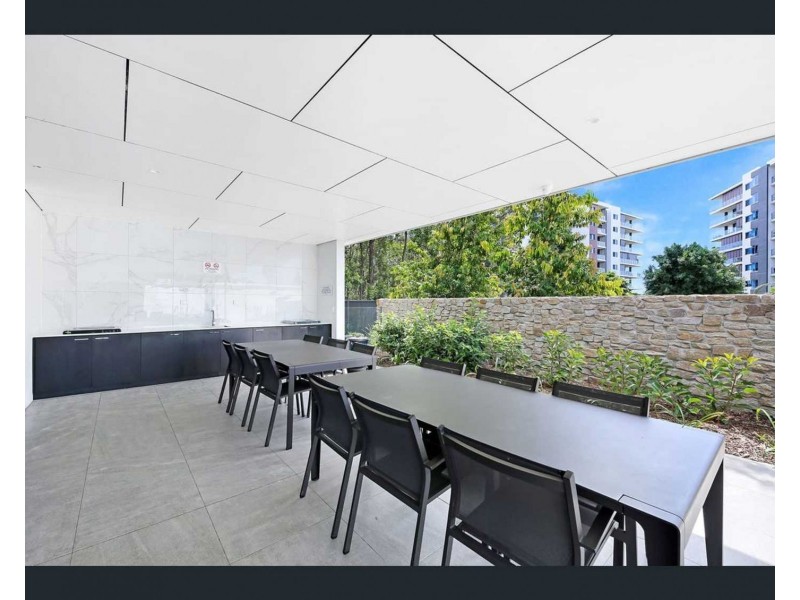 2713/397 Christine Avenue, Varsity Lakes QLD 4227