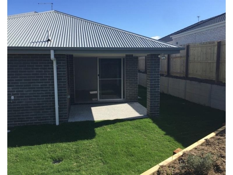 7 Sunstone Avenue, Pimpama QLD 4209