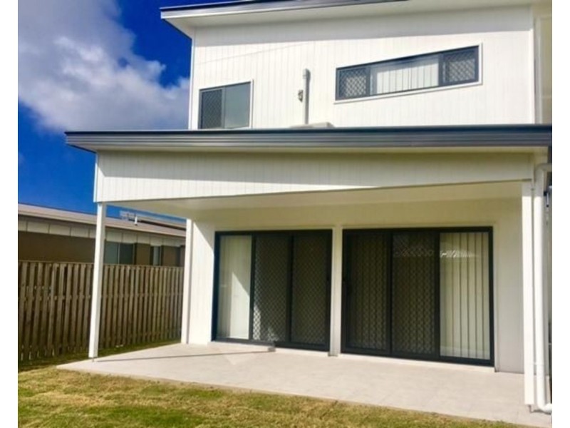 10 Beacon Lane, Hope Island QLD 4212