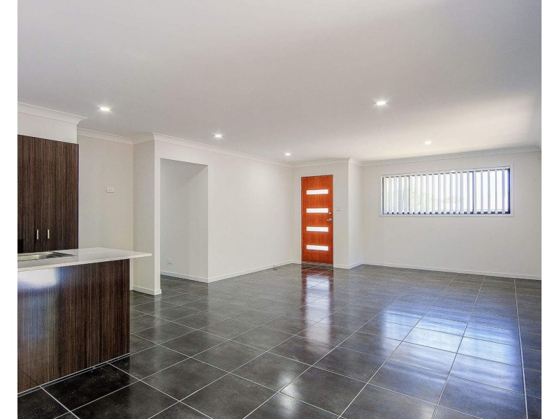 1 Sidney Court, Logan Reserve QLD 4133