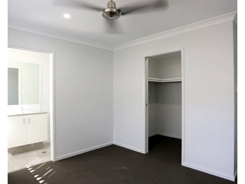 20 Hazel Street, Pimpama QLD 4209