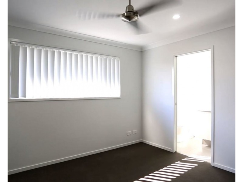 20 Hazel Street, Pimpama QLD 4209