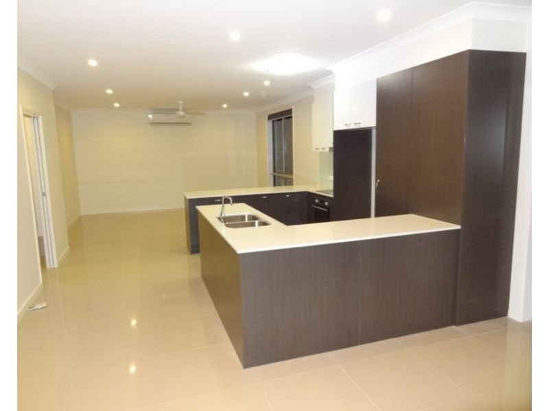 1/79 Falconer Street, Southport QLD 4215