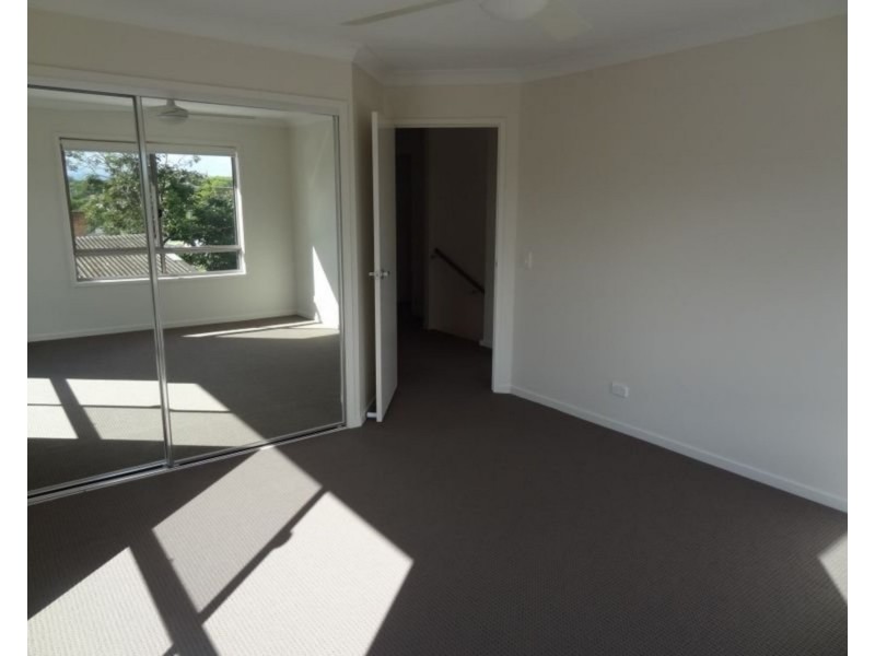 1/79 Falconer Street, Southport QLD 4215