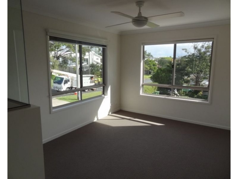 1/79 Falconer Street, Southport QLD 4215