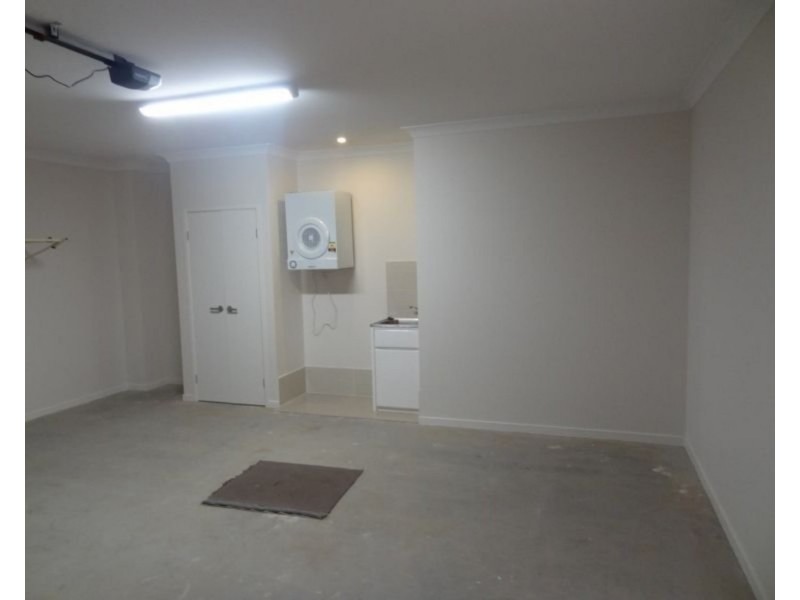1/79 Falconer Street, Southport QLD 4215