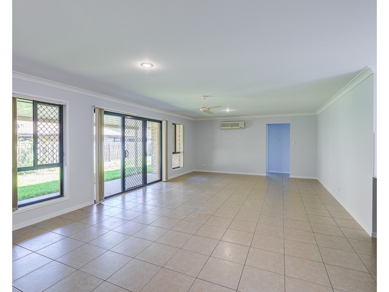 35 Shawnee Crescent, Pimpama QLD 4209