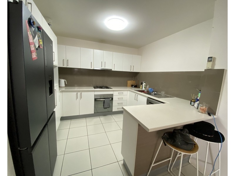 2/4 Joshua Place, Oxenford QLD 4210