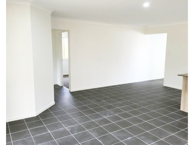 5 Milbrook Crescent, Pimpama QLD 4209