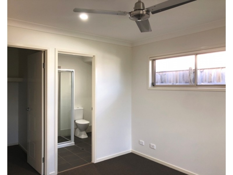 5 Milbrook Crescent, Pimpama QLD 4209