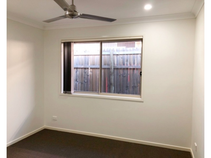 5 Milbrook Crescent, Pimpama QLD 4209
