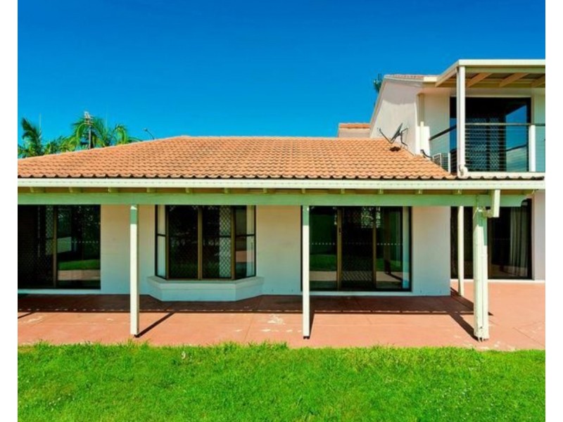100 Oxley Drive, Paradise Point QLD 4216