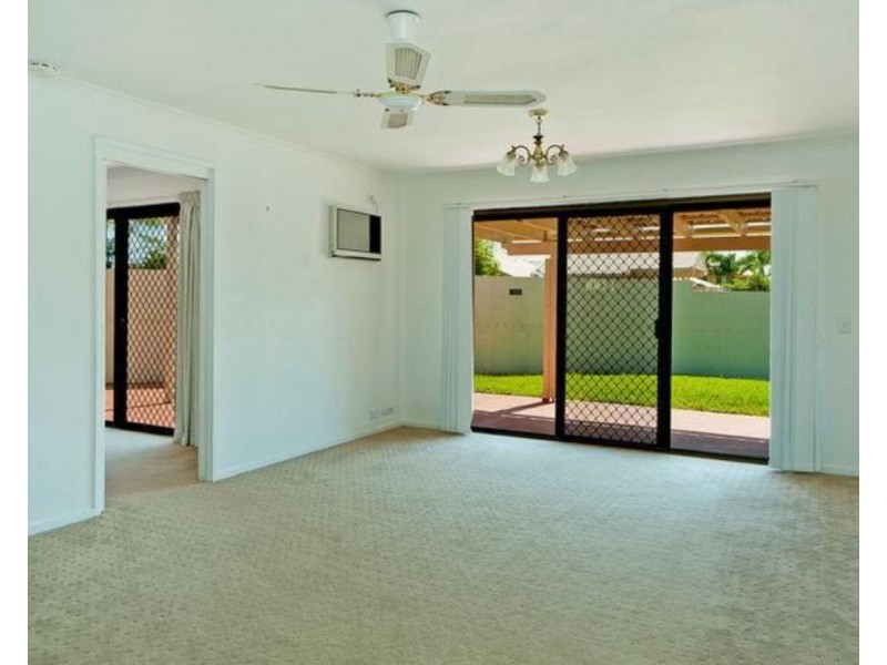 100 Oxley Drive, Paradise Point QLD 4216