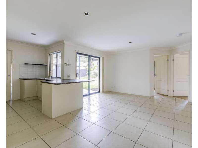 14 Bellinger Key, Pacific Pines QLD 4211