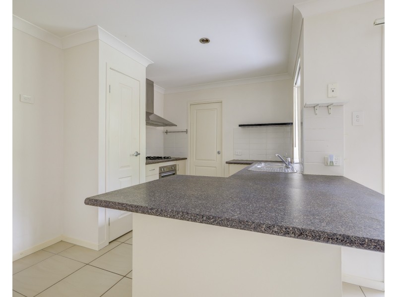 14 Bellinger Key, Pacific Pines QLD 4211
