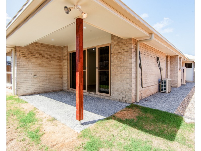 14 Hazel Street, Pimpama QLD 4209