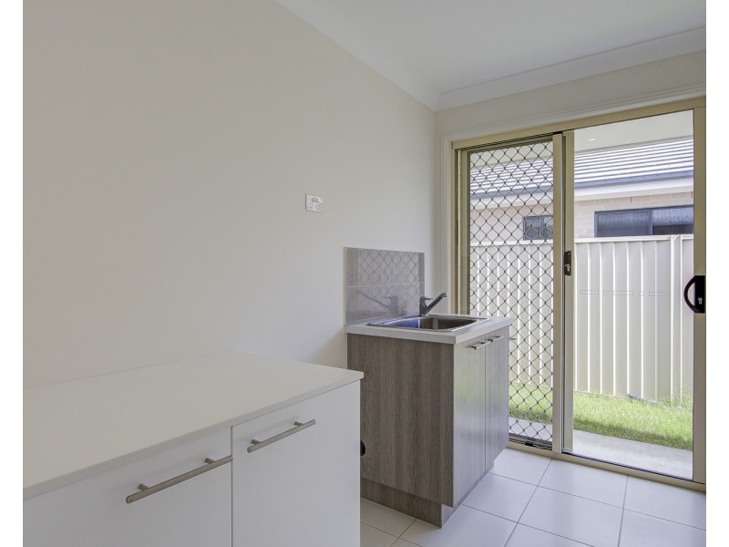 13 Sunrise Crescent, Merrimac QLD 4226