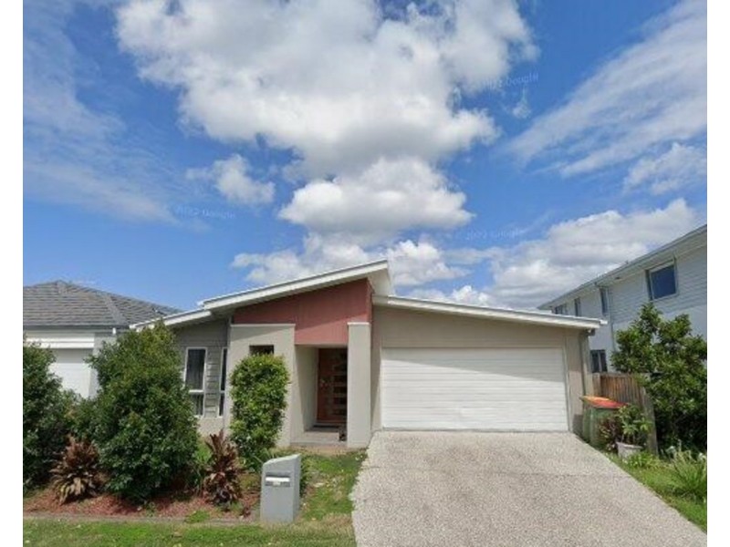 37 North Quay Circuit, Hope Island QLD 4212