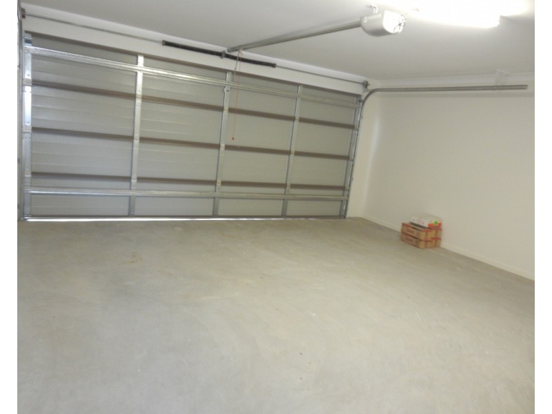 4 Cottrell Drive, Pimpama QLD 4209