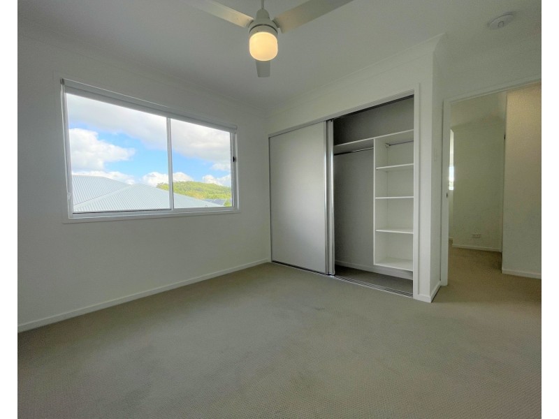 1/10 Dorchester Close, Pimpama QLD 4209