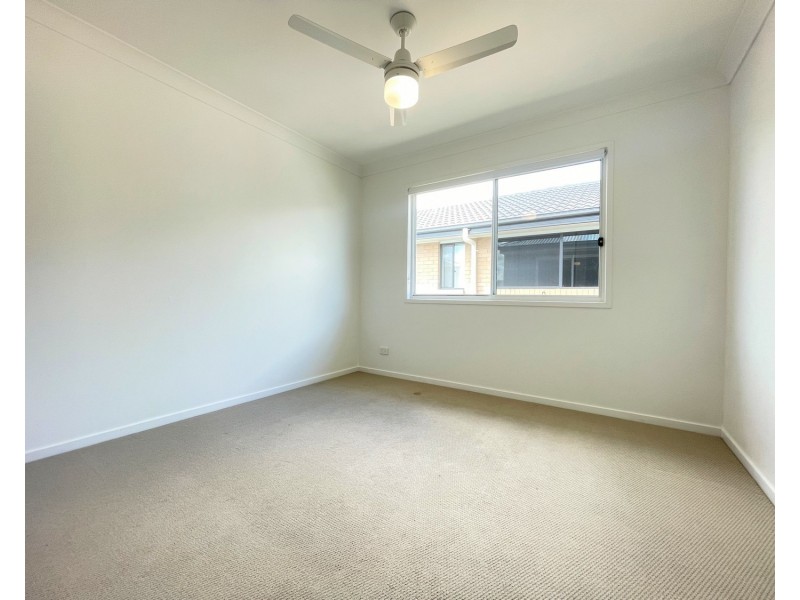 1/10 Dorchester Close, Pimpama QLD 4209