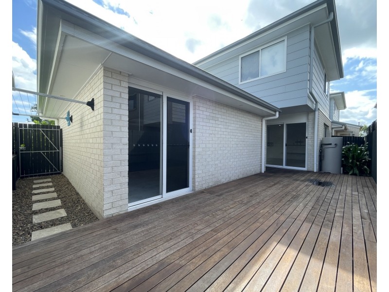 1/10 Dorchester Close, Pimpama QLD 4209