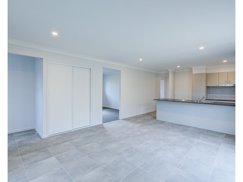 3 Bark Street, Park Ridge QLD 4125