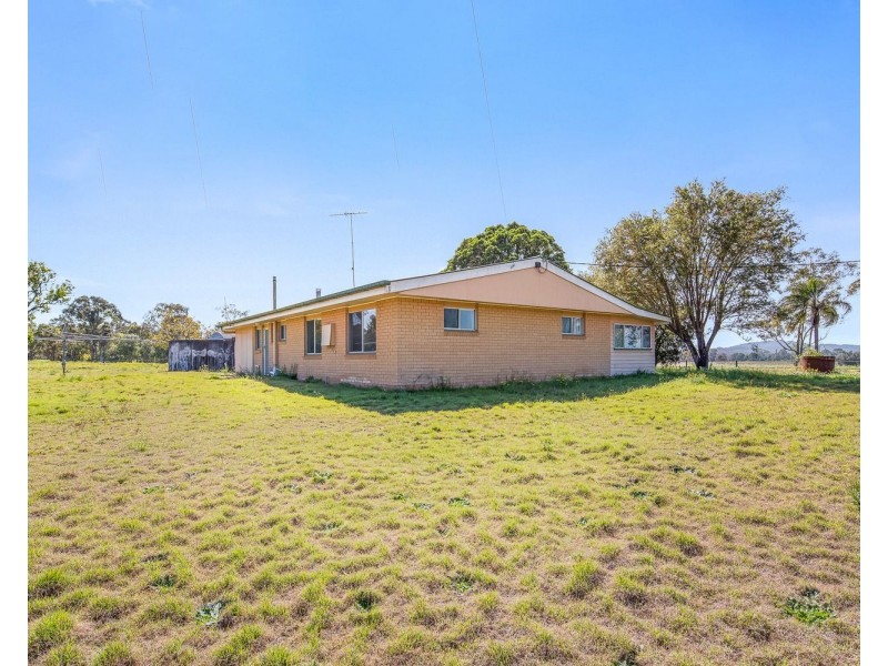 66 Pleasant View Road, Chambers Flat QLD 4133
