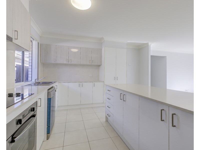 13 Alfred Raymond Hulse Drive, Upper Coomera QLD 4209