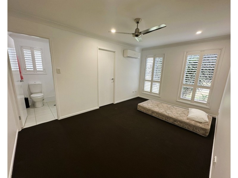 55 Milbrook Crescent, Pimpama QLD 4209