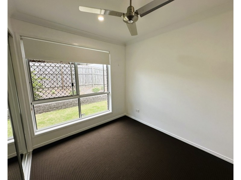 55 Milbrook Crescent, Pimpama QLD 4209