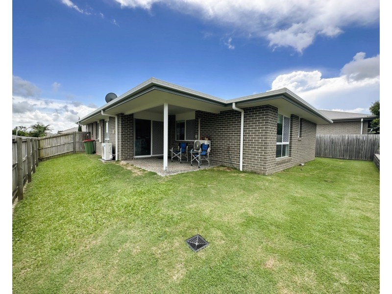 55 Milbrook Crescent, Pimpama QLD 4209