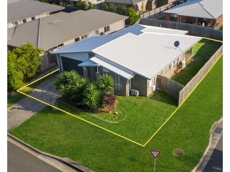 55 Milbrook Crescent, Pimpama QLD 4209