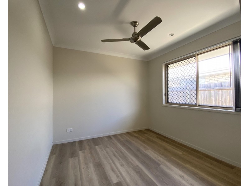 71 Milbrook Street, Pimpama QLD 4209