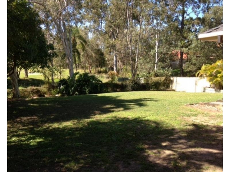 18 Henry Cotton Drive, Parkwood QLD 4214