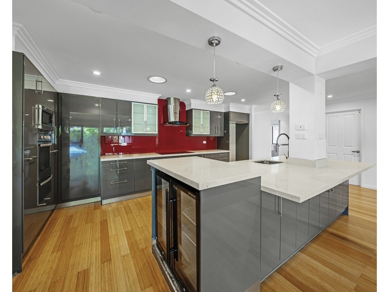 14 Wittenoom Court, Helensvale QLD 4212
