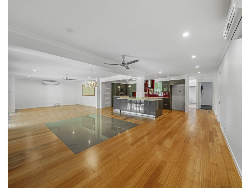 14 Wittenoom Court, Helensvale QLD 4212