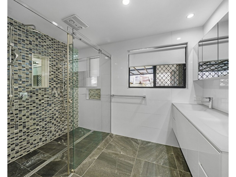 14 Wittenoom Court, Helensvale QLD 4212