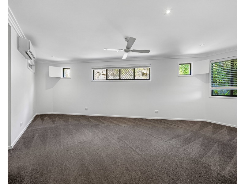 14 Wittenoom Court, Helensvale QLD 4212