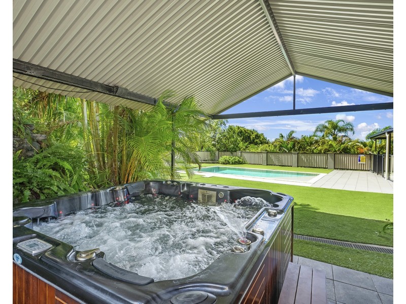 14 Wittenoom Court, Helensvale QLD 4212