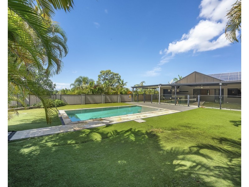14 Wittenoom Court, Helensvale QLD 4212