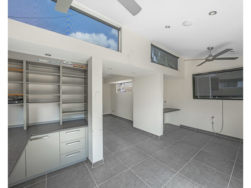 14 Wittenoom Court, Helensvale QLD 4212