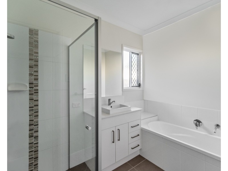 201 Riverstone Crossing, Maudsland QLD 4210
