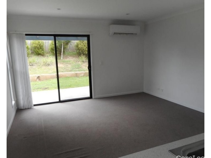 2/15 Chrome Drive, Pimpama QLD 4209