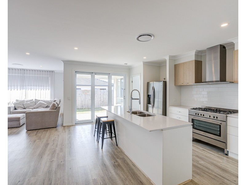 28 Riverland Road, Coomera QLD 4209