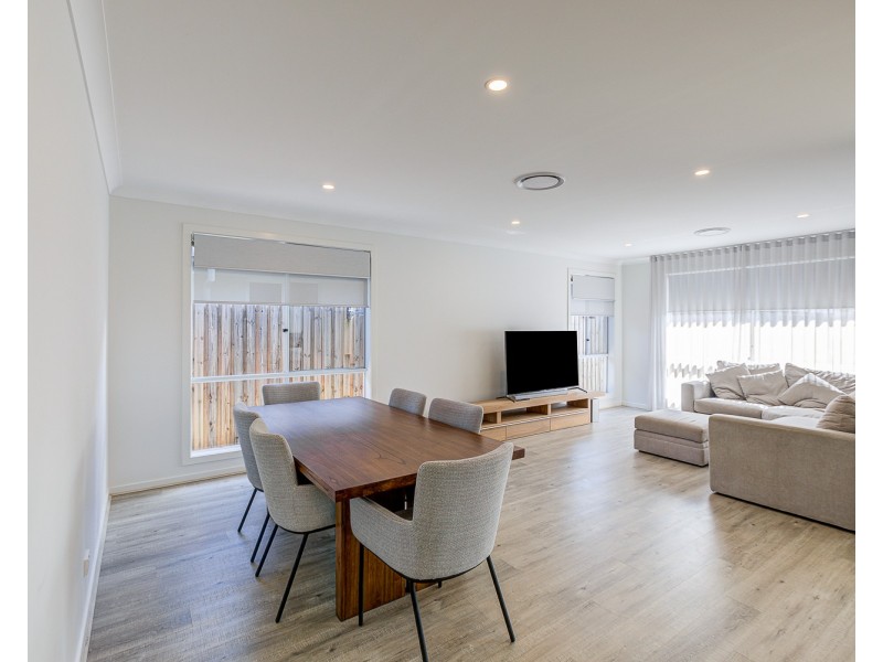 28 Riverland Road, Coomera QLD 4209